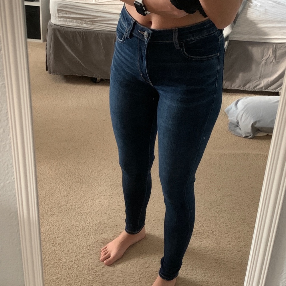 American Eagle Skinny Jeans- Dark Wash 6L